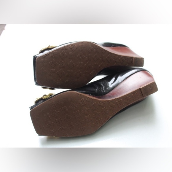 BCBGMaxAzria peep toe wedges - Picture 5 of 11